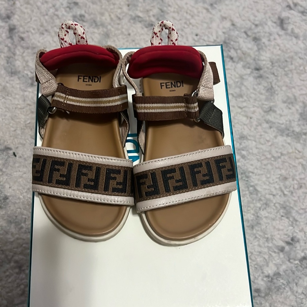 Kids fendi sandals